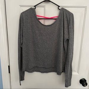 Aeropostale cropped gray long sleeve top